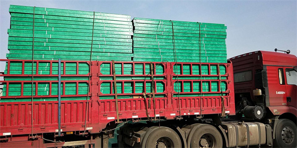 �����в������żܵ����߲۳���